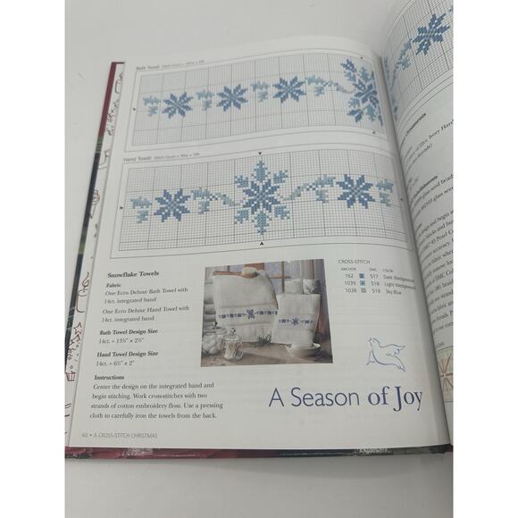Craftways A Cross Stitch Christmas Hardcover “A Season to Remember” (2010) - Picture 6 of 7